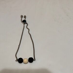 Elegant Black and Cream Beaded Bracelet